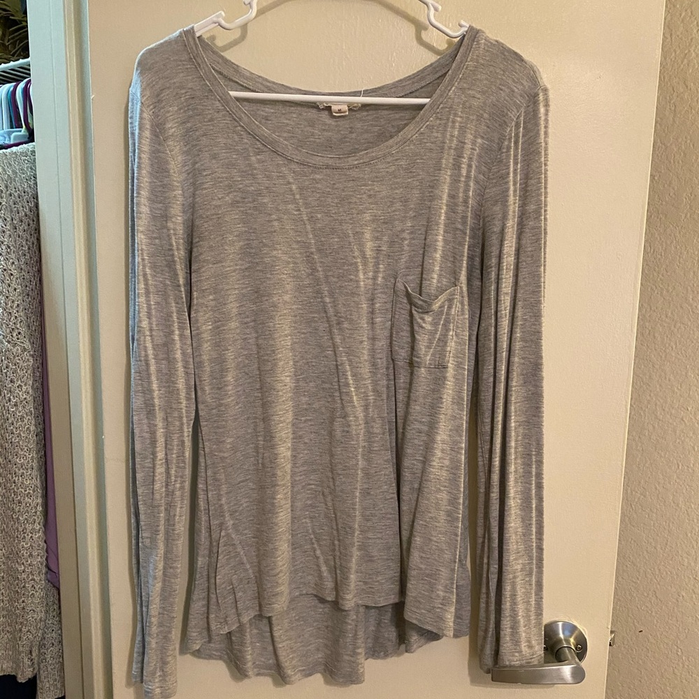 Comfy casual grey long sleeve shirt